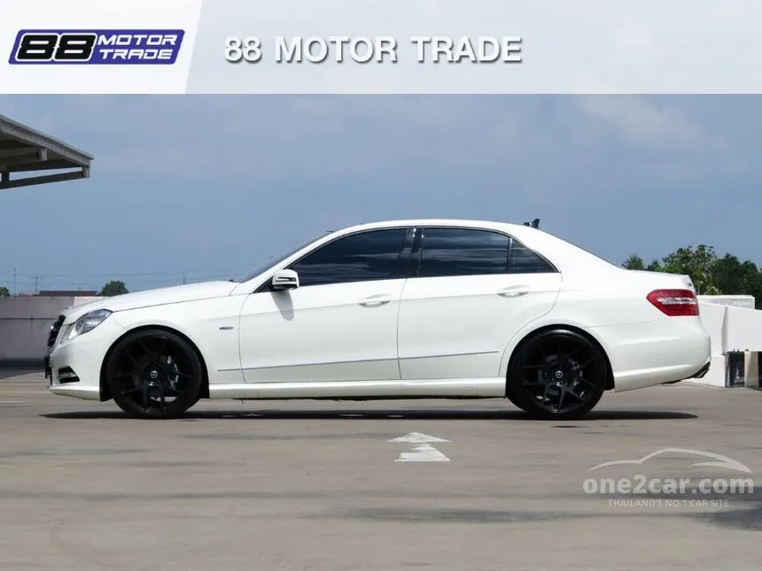 2012 Mercedes-Benz E200 CGI AMG Sedan