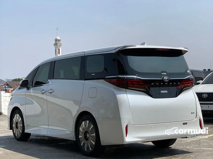 2024 Toyota Alphard HEV MPV