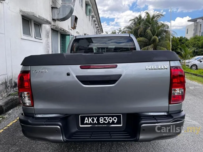 2018 Toyota Hilux Standard Dual Cab Pickup