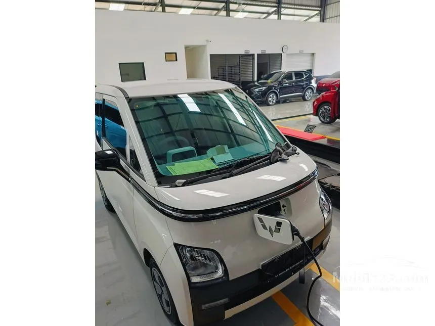 Jual Mobil Wuling Air EV 2025 Lite Standard Range di DKI Jakarta Automatic Hatchback Putih Rp 171.200.000