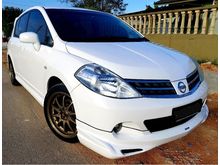2011 Nissan Latio 1.8 Comfort Hatchback