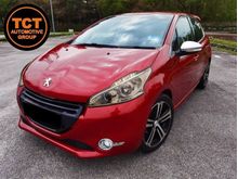 2014 Peugeot 208 1.6 Allure 5 DOOR LADY OWNER Hatchback
