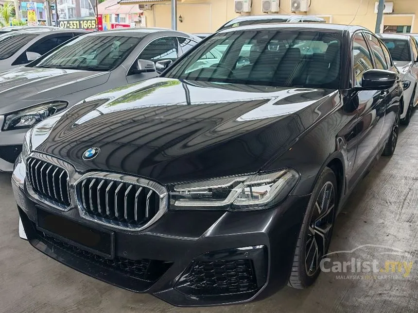 2021 BMW 530e M Sport Sedan