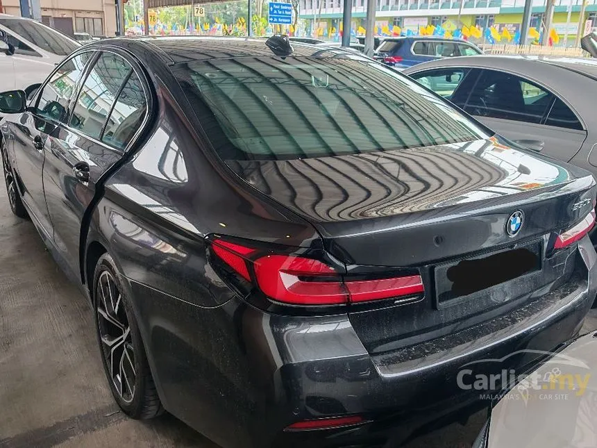 2021 BMW 530e M Sport Sedan