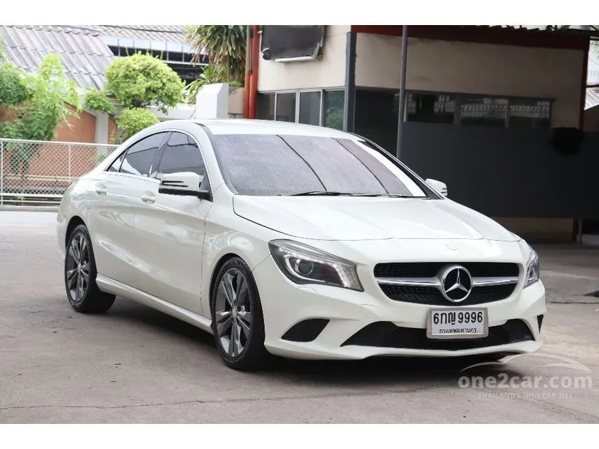 2015 Mercedes-Benz CLA200 Urban Coupe