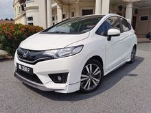 ONTIMESERVICE F/BODYKIT Honda Jazz 1.5 V i-VTEC Hatchback