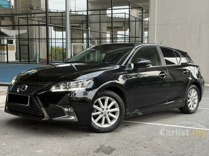 2013 Lexus CT 200h Luxury Hatchback