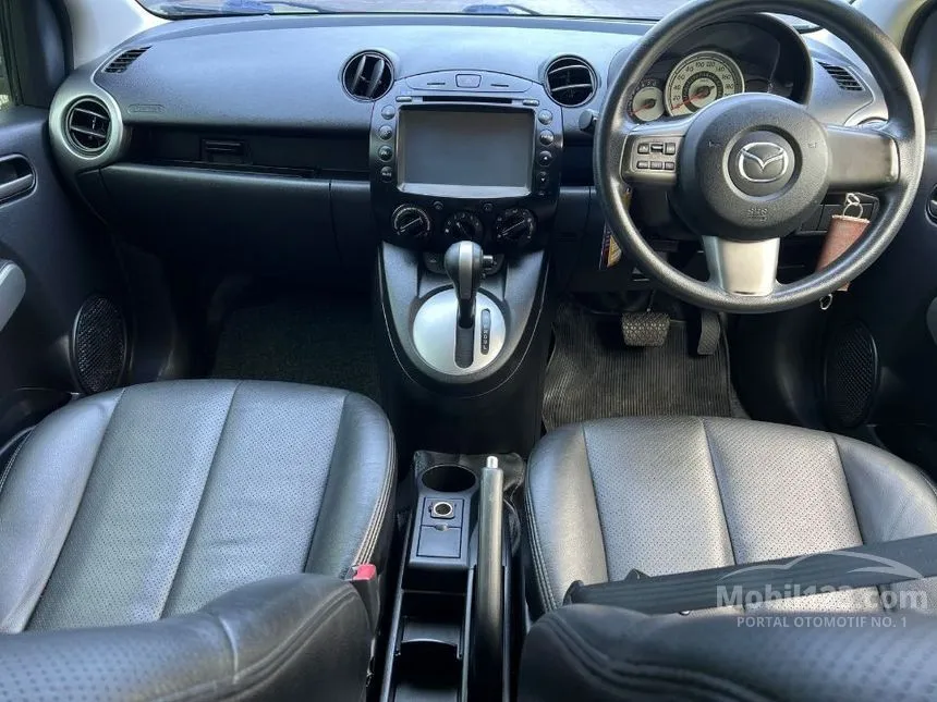 2012 Mazda 2 R Sedan
