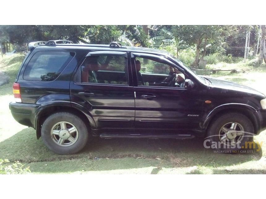 2002 Ford Escape XLT SUV