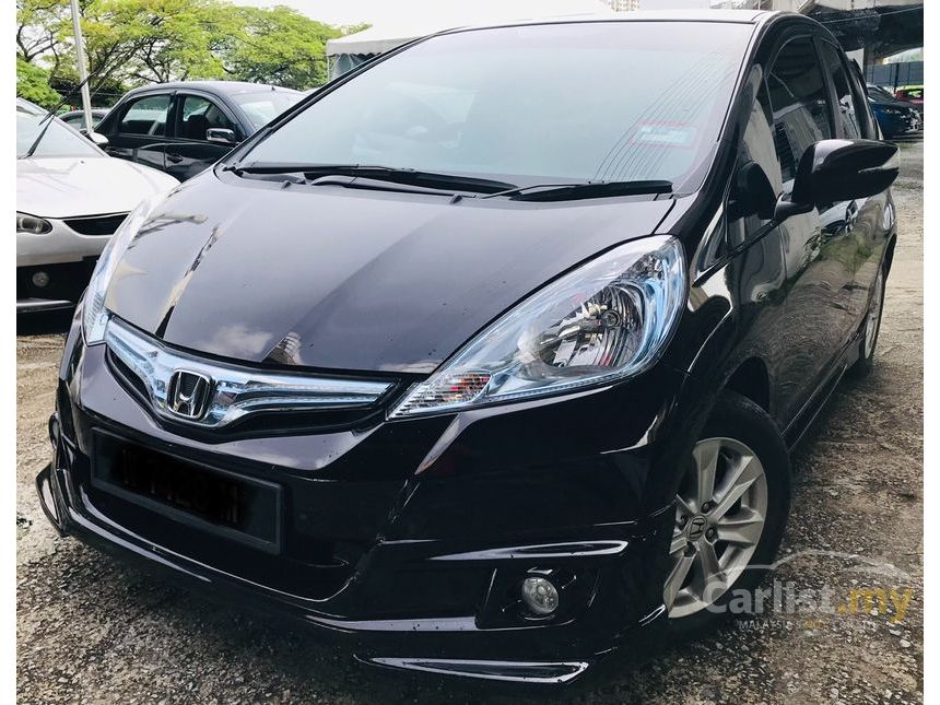 Honda Jazz 2014 Hybrid 13 In Selangor Automatic Hatchback Black For