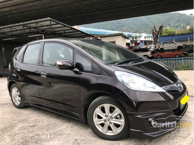 4300 Koleksi Gambar Mobil Honda Jazz Second HD Terbaru