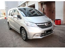 Honda freed sd automatic 2014 silver metalik
