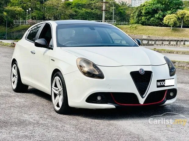 Alfa Romeo Giulietta - 4cars