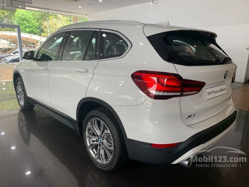 Jual Mobil BMW X1 2022 sDrive18i Dynamic 1.5 di DKI Jakarta Automatic ...