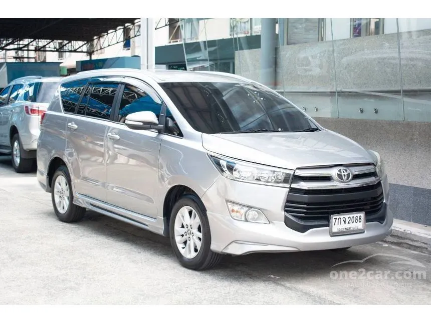 2018 Toyota INNOVA Crysta G Wagon