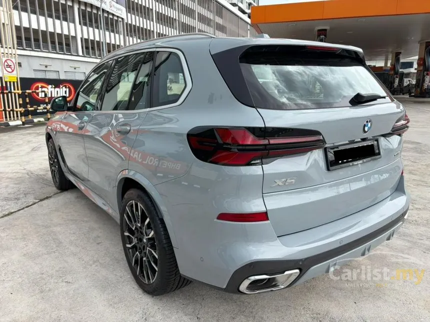 2025 BMW X5 xDrive40i M Sport SUV