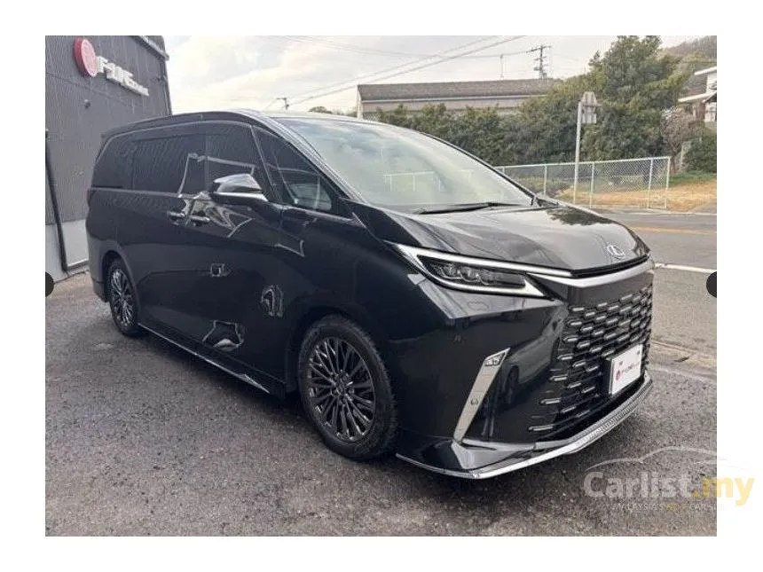 2024 Lexus LM 500h Version L 6 Seater MPV
