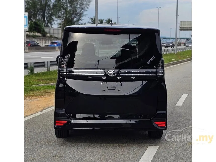 2023 Toyota Voxy S-Z MPV