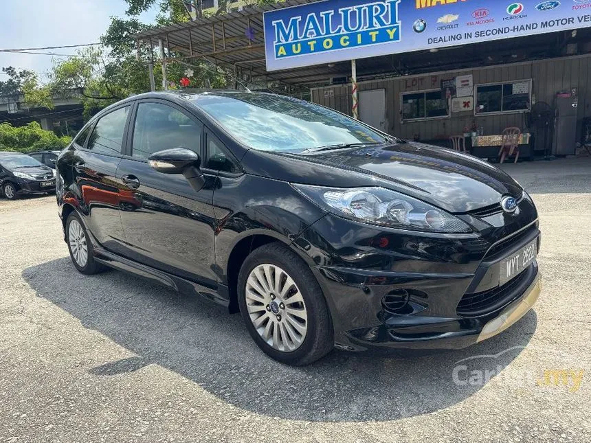 2013 Ford Fiesta LX Sedan
