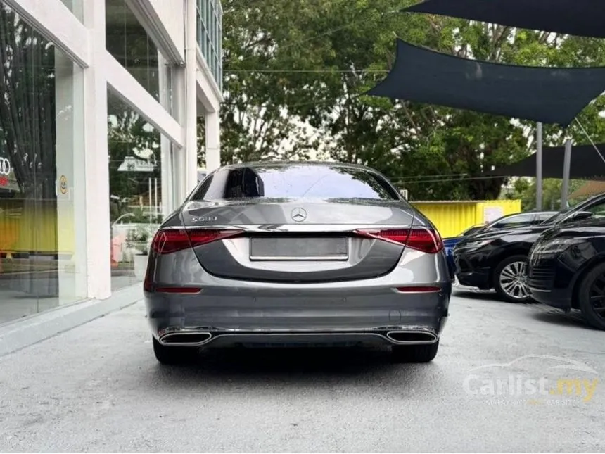 2022 Mercedes-Benz S580e Sedan