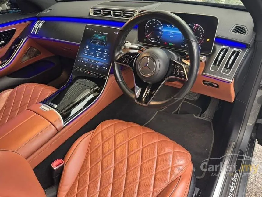 2022 Mercedes-Benz S580e Sedan