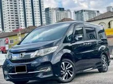 2017 Honda Step WGN 1.5 SPADA Cool Spirit MPV / Dual Power Sliding Door / 7 Seater / Paddle Shifter / Turbocharged / Android / Reverse Camera / LKS /