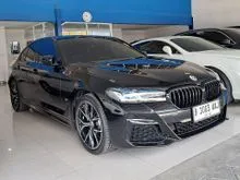 2023 BMW 520i 2.0 M Sport Sedan