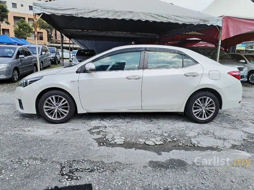 2014 Toyota Corolla Altis E Sedan