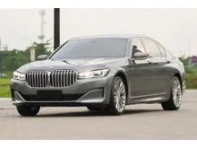 2015 BMW 740Li 3.0 Executive Sedan Facelift Opulence Full Standar Lengkap Nyaman Dan Empuk Sekali Harga Negotiable