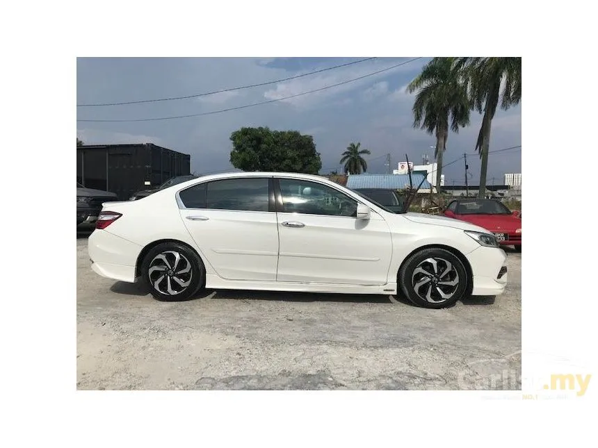 2016 Honda Accord VTi Sedan