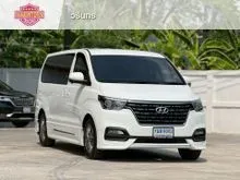 2019 Hyundai H-1 2.5 (ปี 18-24) Deluxe Van
