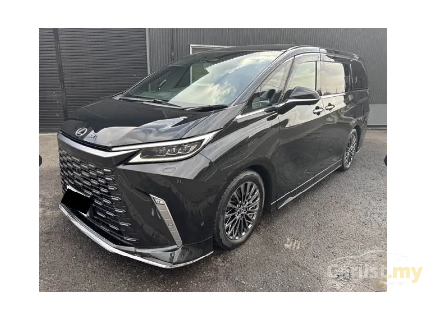 2024 Lexus LM 500h Version L 6 Seater MPV