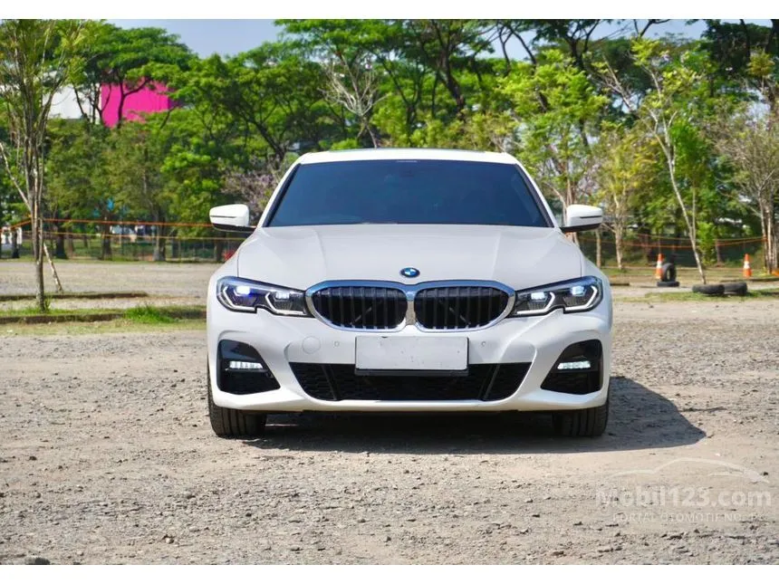2021 BMW 330i M Sport Sedan