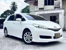 2013 Toyota Wish 1.8 G Spec Facelift 7-Seater Beige Interior - Keyless Push Start Button - WELCAB Auto Reclining Seat - Authentic Condition Unit