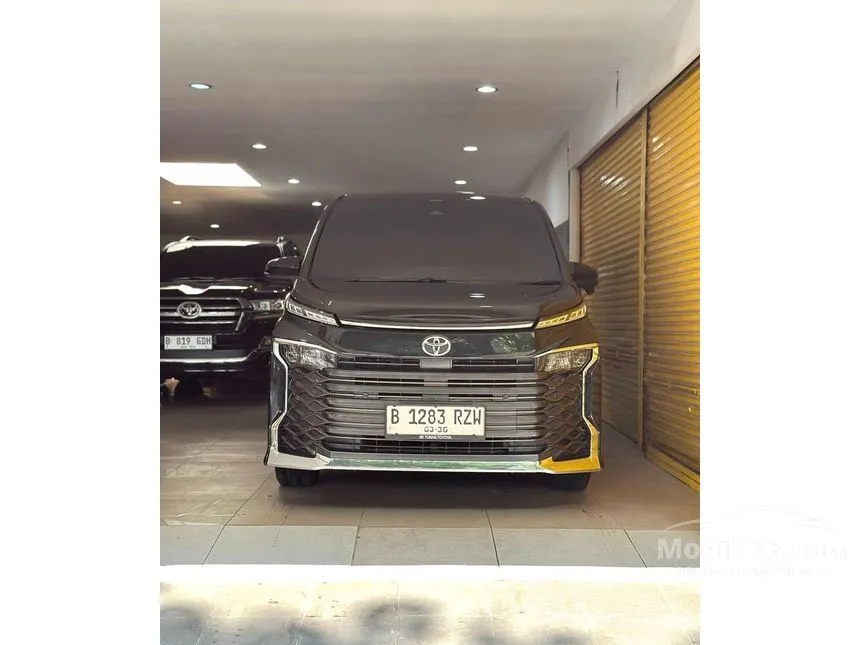 2024 Toyota Voxy (Premium Color) MPV