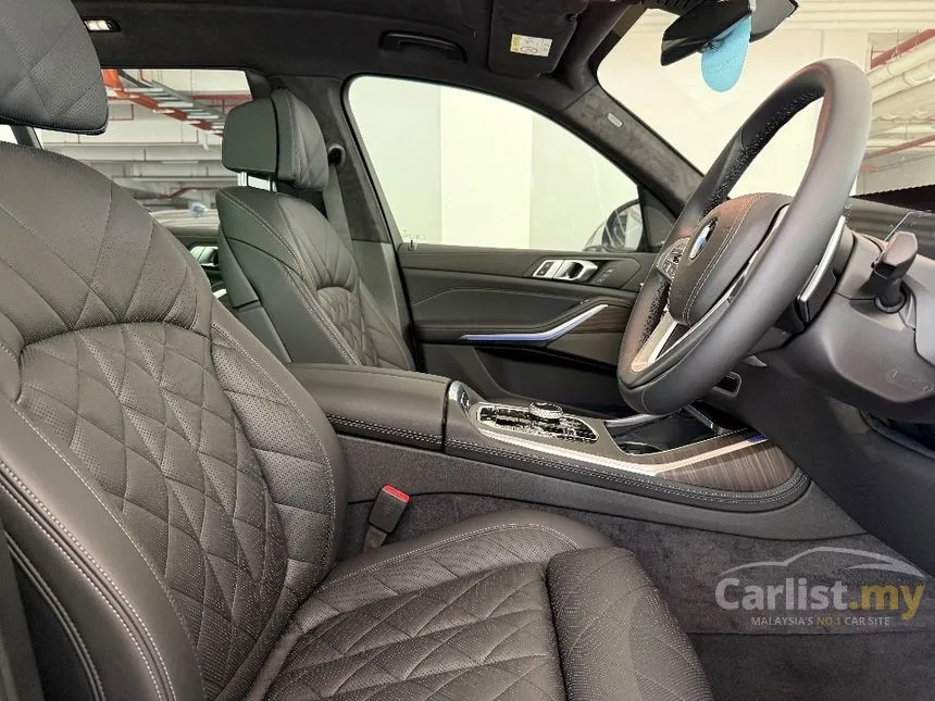 2025 BMW X7 xDrive40i Pure Excellence SUV