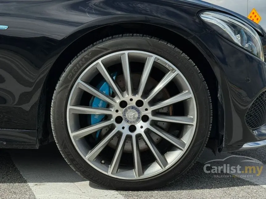 2016 Mercedes-Benz C350 e Avantgarde AMG Line interior Sedan