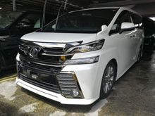 Toyota Vellfire 2.5 Z Golden Eyes Sunroof