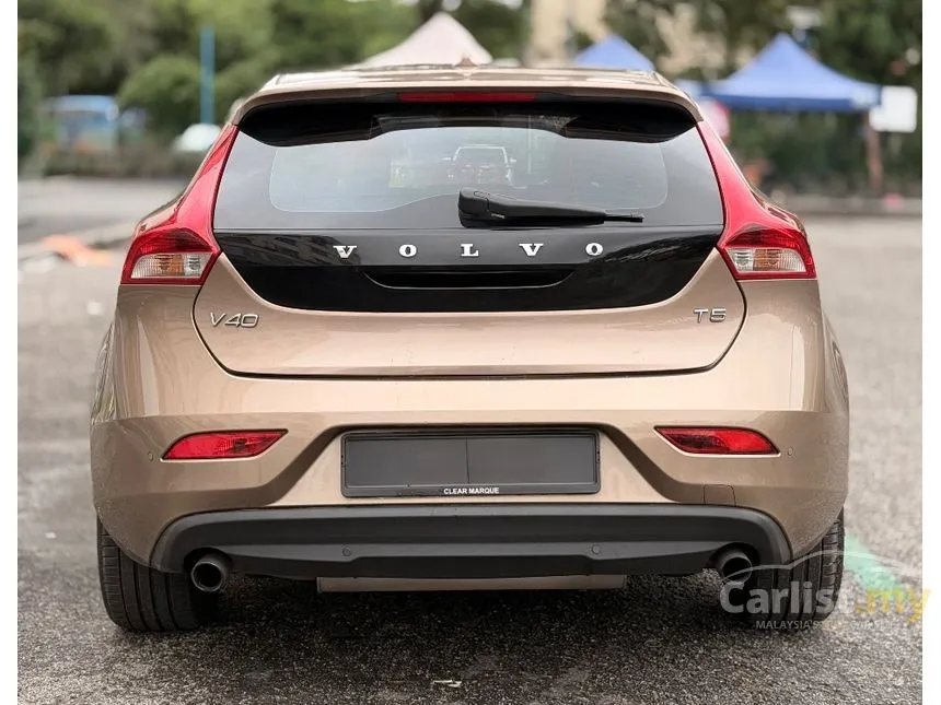 2017 Volvo V40 T5 Drive-E Hatchback