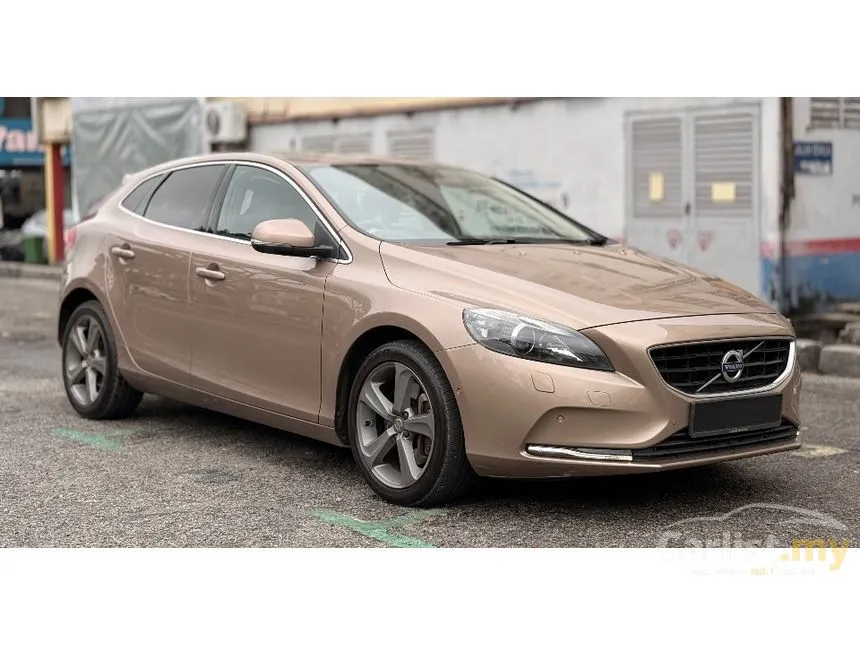 2017 Volvo V40 T5 Drive-E Hatchback