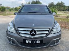 2011 Mercedes-Benz B180 1.7 Hatchback LOW MILEAGE FULL SERVIES RECORD LADY OWNER