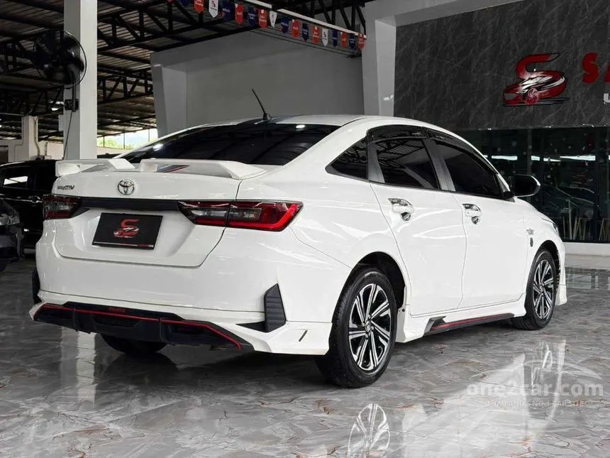 2022 Toyota Yaris Ativ Sport Sedan