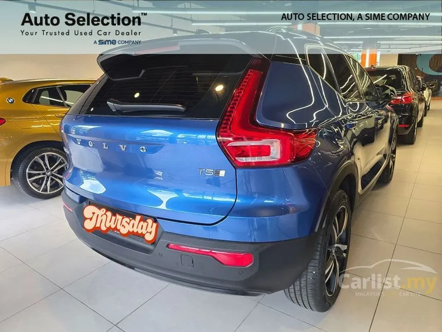 2021 Volvo XC40 T5 R-Design SUV