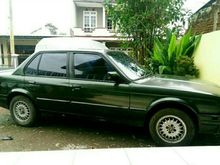 1991 BMW 318i 1.8 1.8 Manual Sedan
