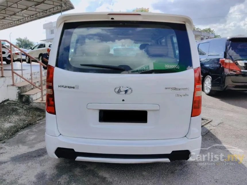 2013 Hyundai Grand Starex CRDi MPV