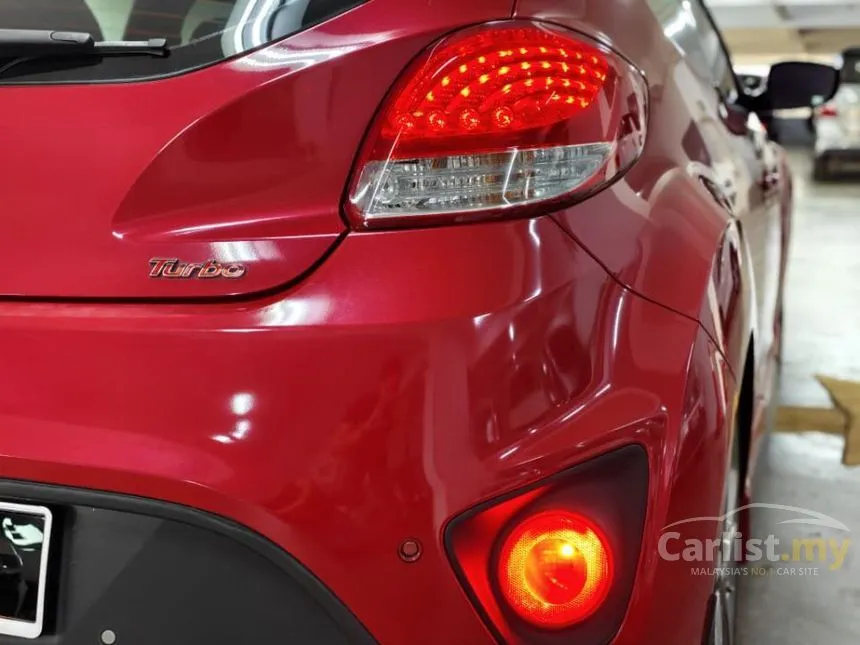 2015 Hyundai Veloster Turbo Hatchback