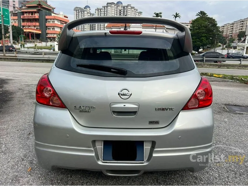 2010 Nissan Latio ST-L Hatchback