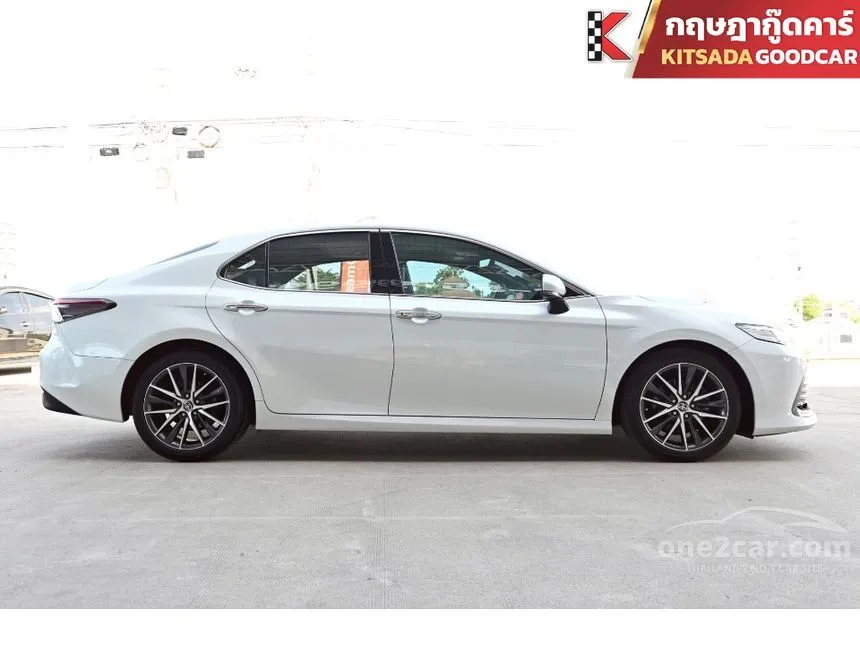 2022 Toyota CAMRY Premium Sedan