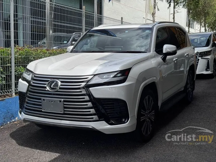 2022 Lexus LX 600 7 seater SUV