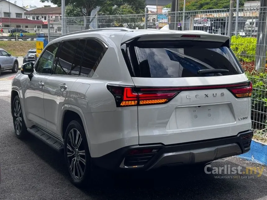 2022 Lexus LX 600 7 seater SUV